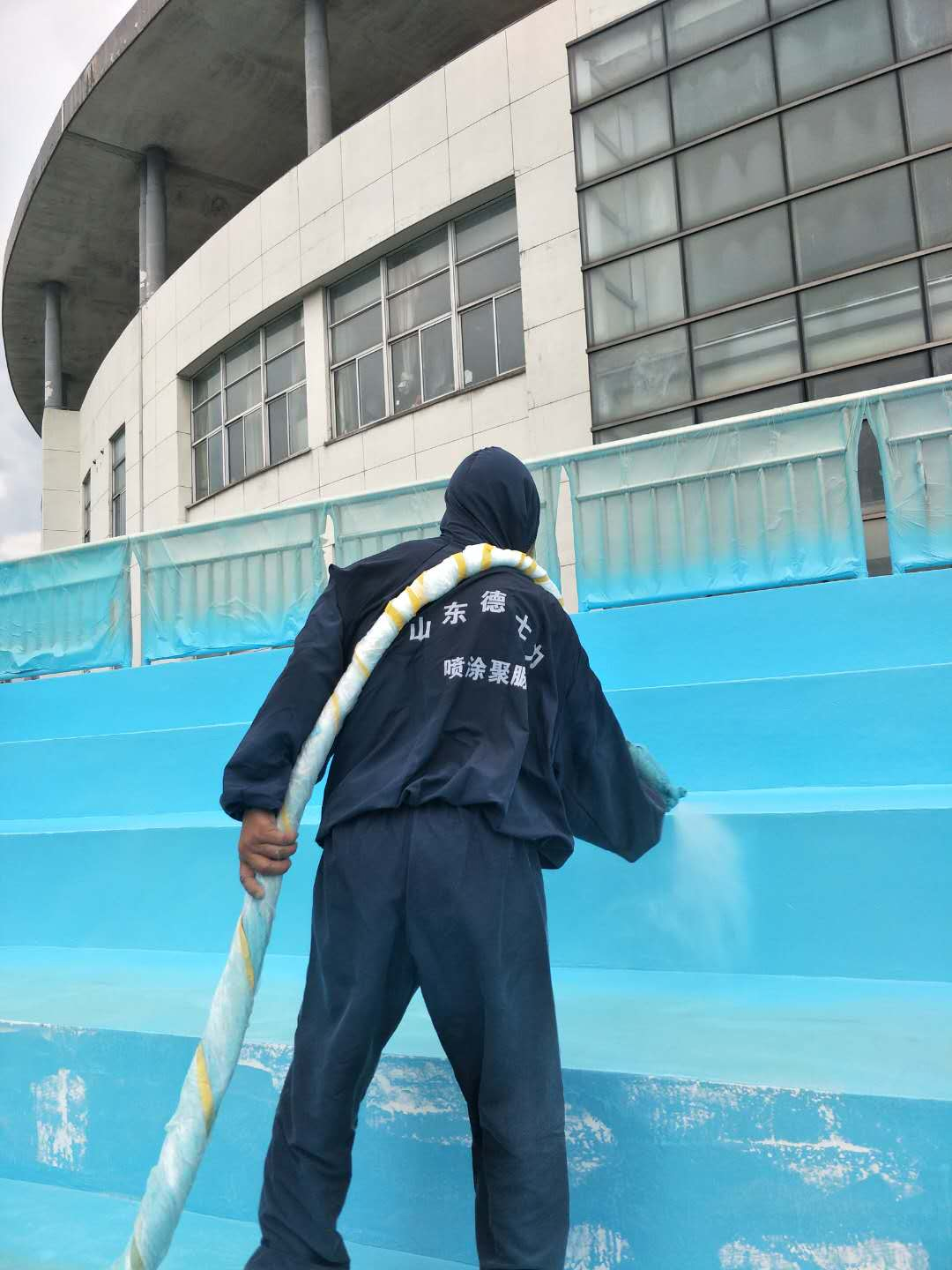 聚脲地坪涂料